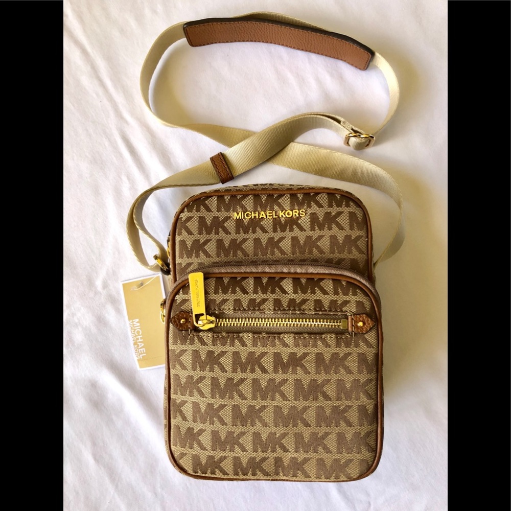 NEW - MICHAEL KORS Bedford Zip Flight Bag